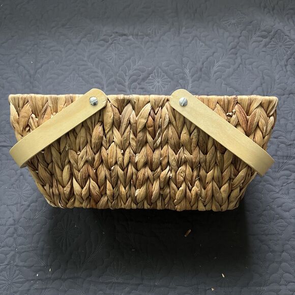 Storageworks Handmade Natural Water Hyacinth Wicker Picnic Basket 15x9x7 Inches - Picture 2 of 11